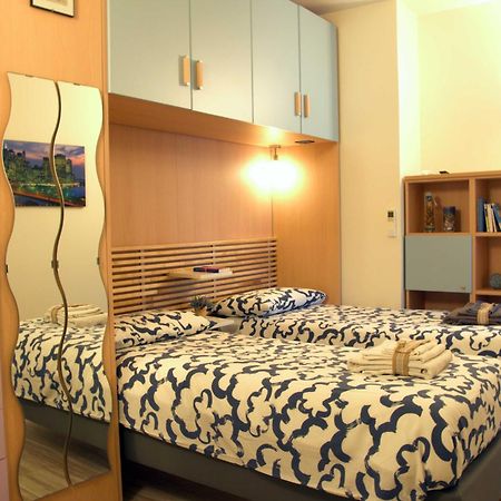 Una Spettacolare Vista Mare - Casa Con Jacuzzi Bergeggi Bagian luar foto