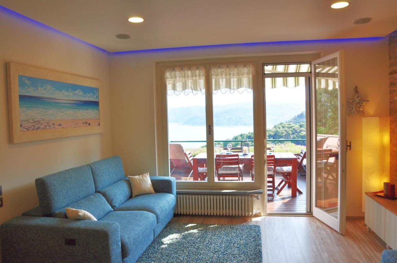 Una Spettacolare Vista Mare - Casa Con Jacuzzi Bergeggi Bagian luar foto